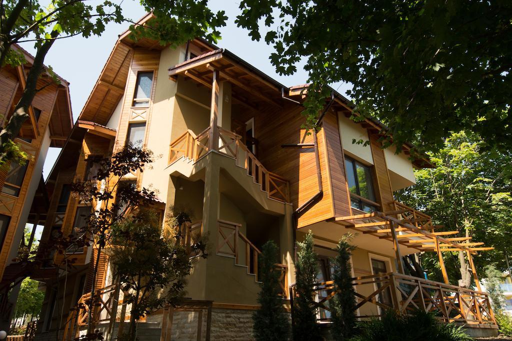 Holiday Village 로제넷츠 외부 사진
